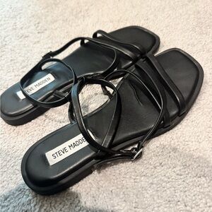 Steve Madden sandal size 7